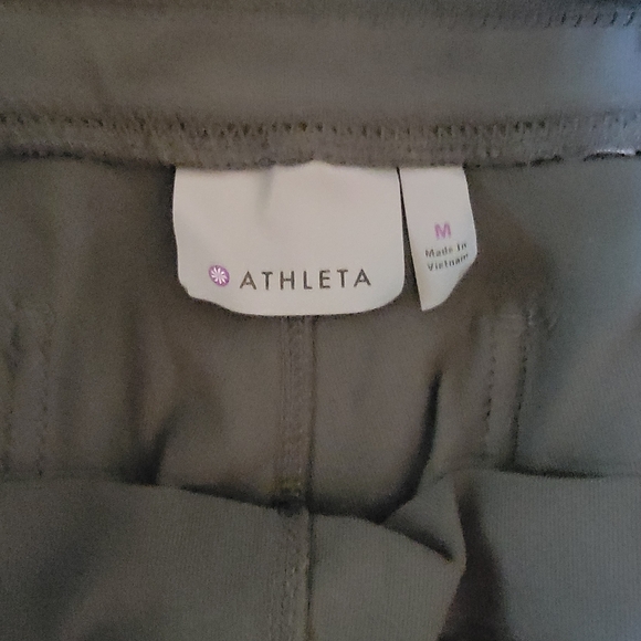 Athleta Zip Pocket Capri Pants - Picture 7 of 13